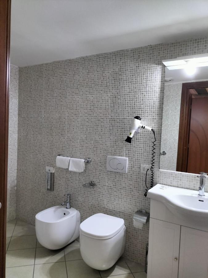 Hotel Ala Bianca Ameglia Bagian luar foto