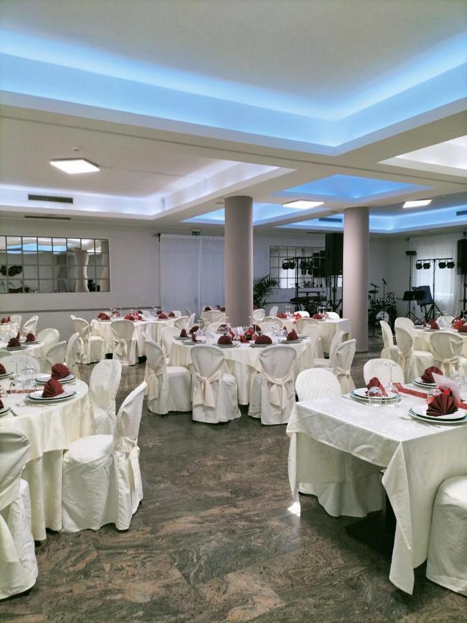 Hotel Ala Bianca Ameglia Bagian luar foto